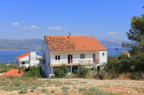 Отель Apartments and rooms by the sea Arbanija, Ciovo - 1125  Трогир